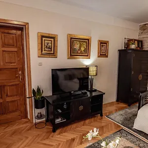 Porta Orientalis Apartment Split
