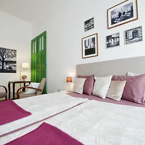 https://green-door-family-apartment.inbudapesthotels.com